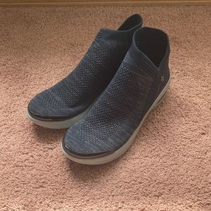 Slip on sneakers